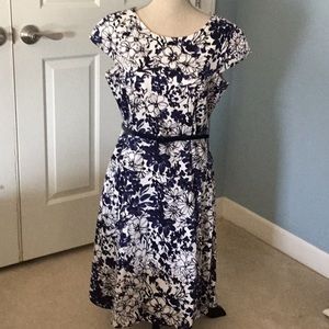 NWOT Anne Klein floral sleeveless belted dress 12